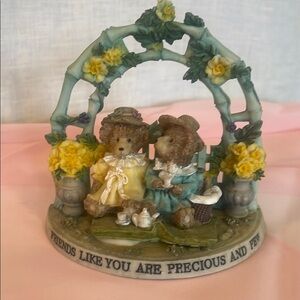 Charming Bear Couple with Floral Arch /friendship saying